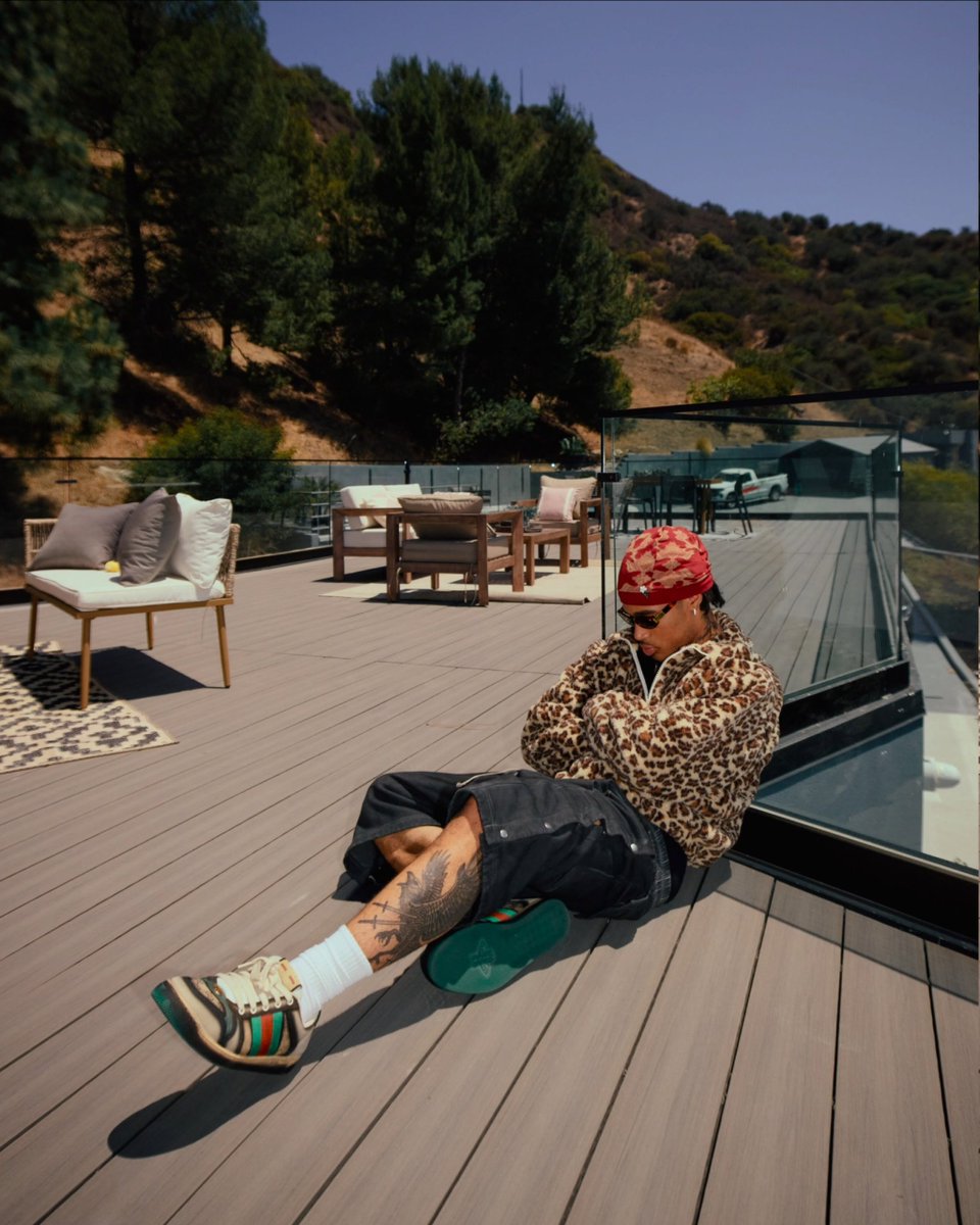 PlaqueBoyMax shares photos of new Los Angeles home